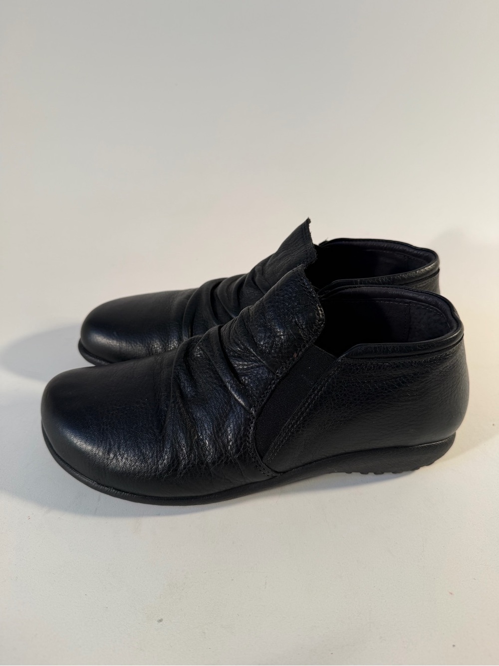 NAOT Terehu EU 38 US 8 womens Ruche Black Leather Slip On Shootie Booties ISRAEL